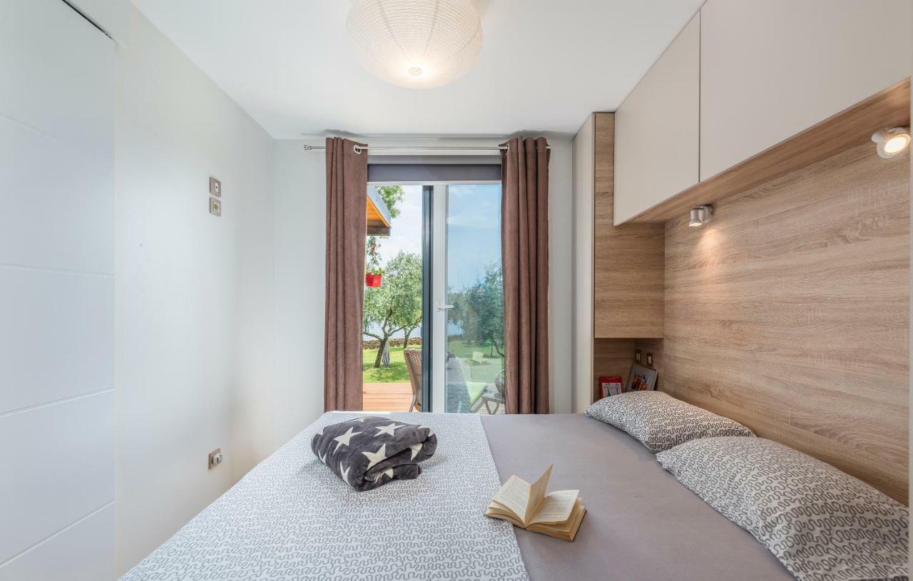Beach House Ive With Jacuzzi, Pool, Playground And Bbq In An Olive Grove With A Beach, Pomer - Istria Екстериор снимка