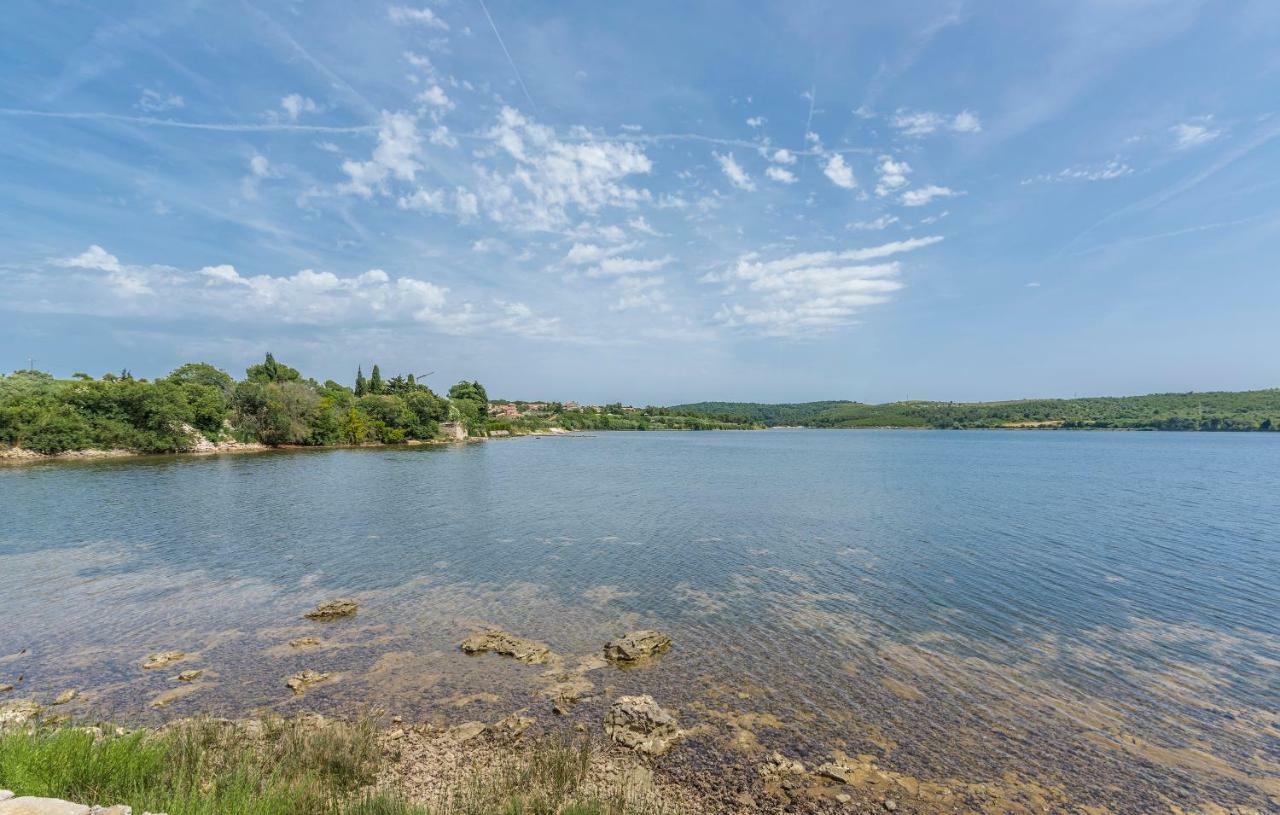 Beach House Ive With Jacuzzi, Pool, Playground And Bbq In An Olive Grove With A Beach, Pomer - Istria Екстериор снимка